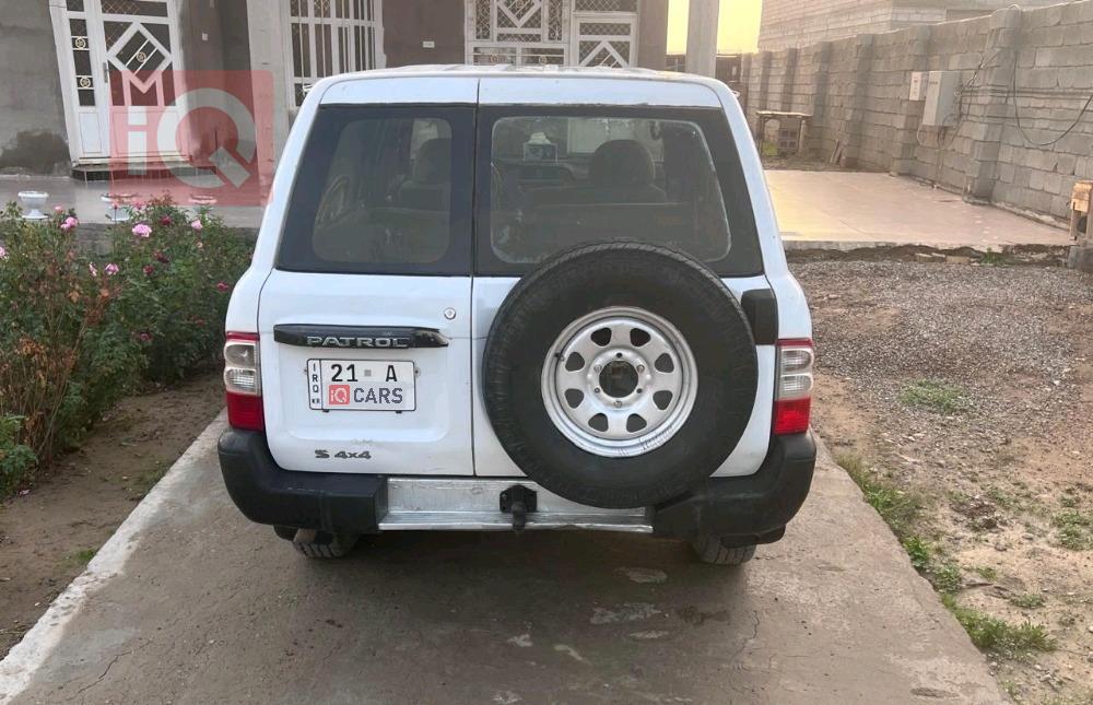 نيسان باترول